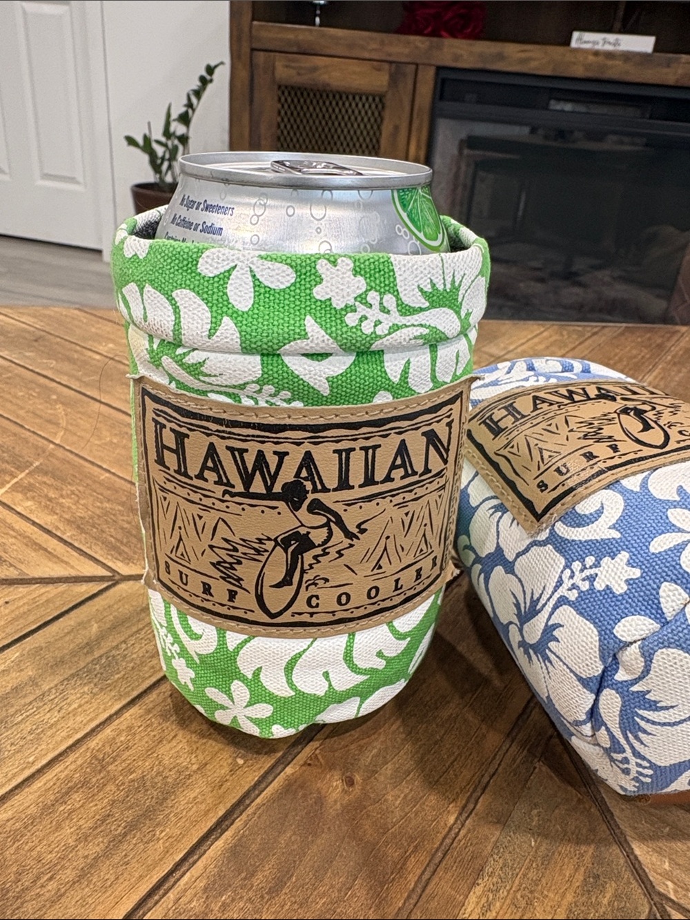Hawaiian Surf Cooler Floral Can Koozie - Green & White